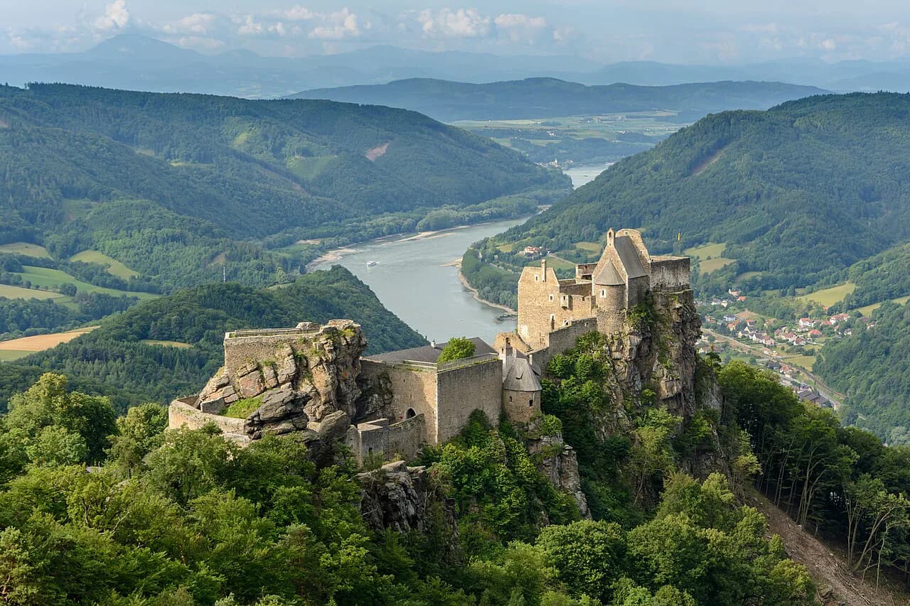 Aggstein Castle: Visiting the Wachau Ruin Above the Danube
