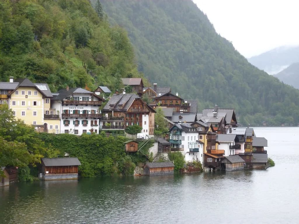 Austria Itinerary: 7–10 Days by Train or Car, Town by Town