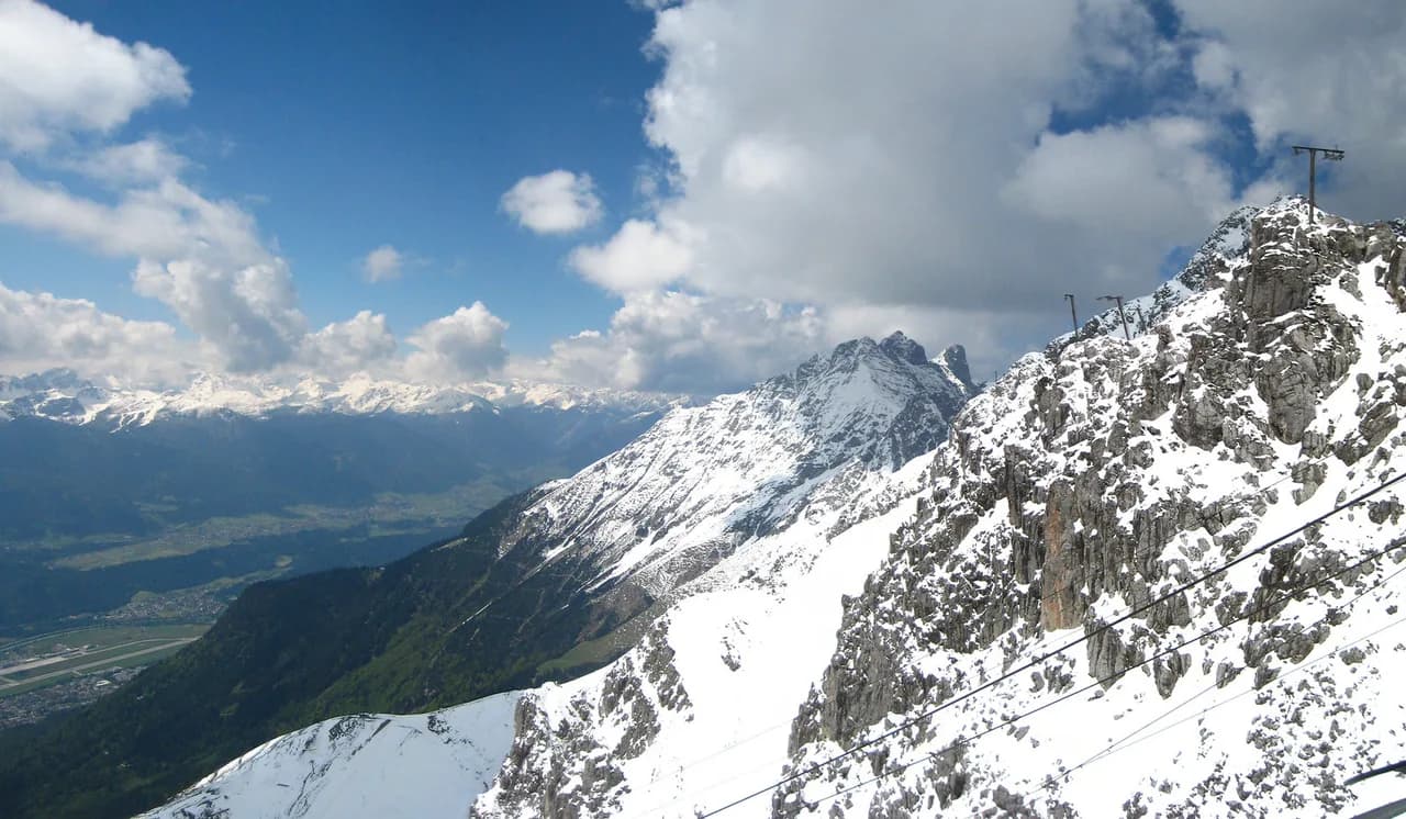 Austrian Alps: Towns, Scenic Roads and Lakes for a Summer Trip