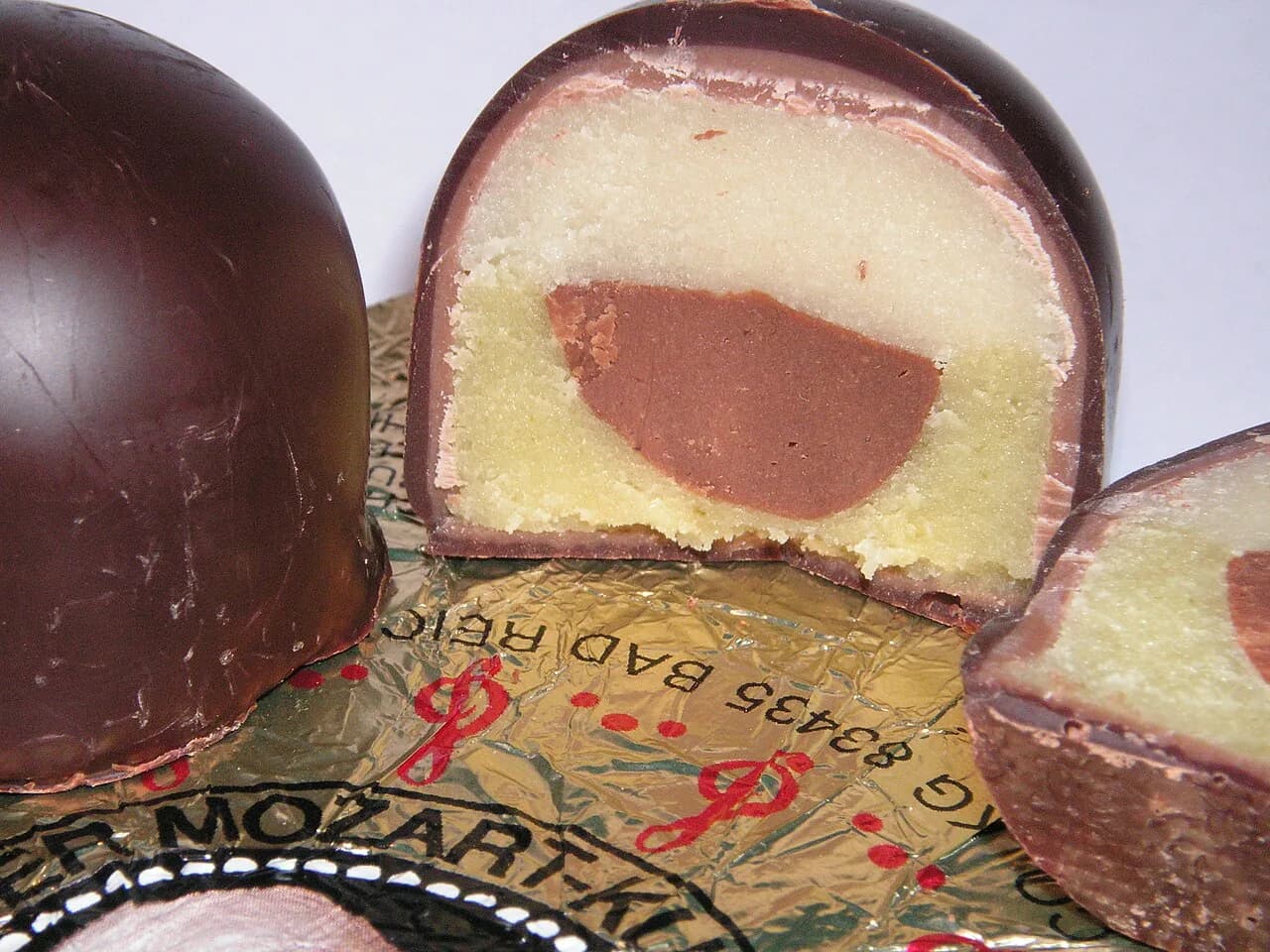 Austrian Souvenirs Worth Buying: What to Take Home from Austria