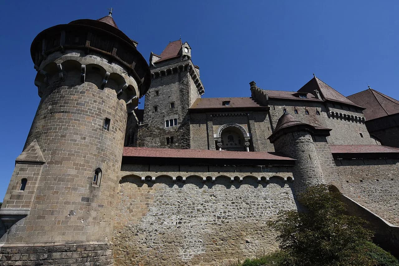 Castles Near Vienna: Which Ones to Visit and How to Reach Them