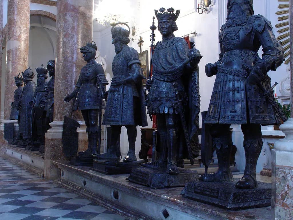 Hofkirche Innsbruck: Maximilian's Court Church and the Black Men