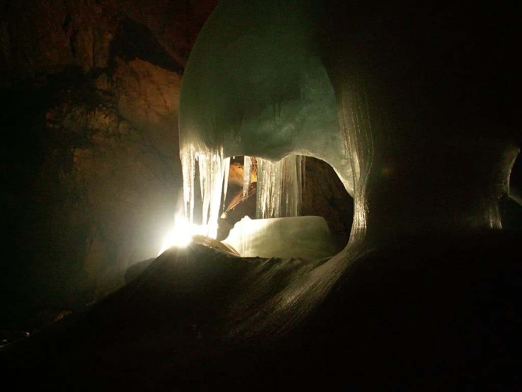 Eisriesenwelt Werfen: The World's Largest Ice Cave, Explained