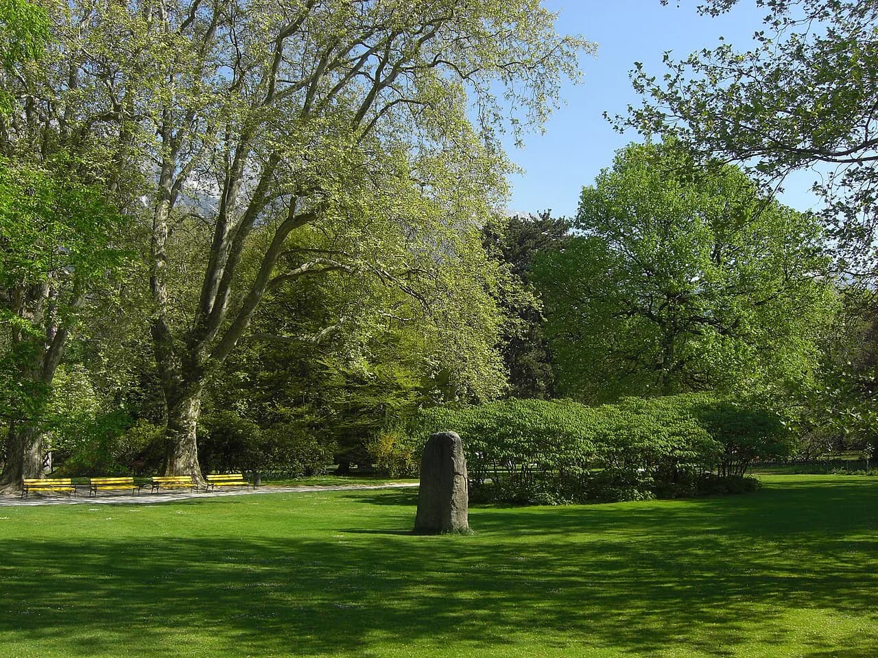 Hofgarten Innsbruck: Visiting the Court Garden by the Old Town