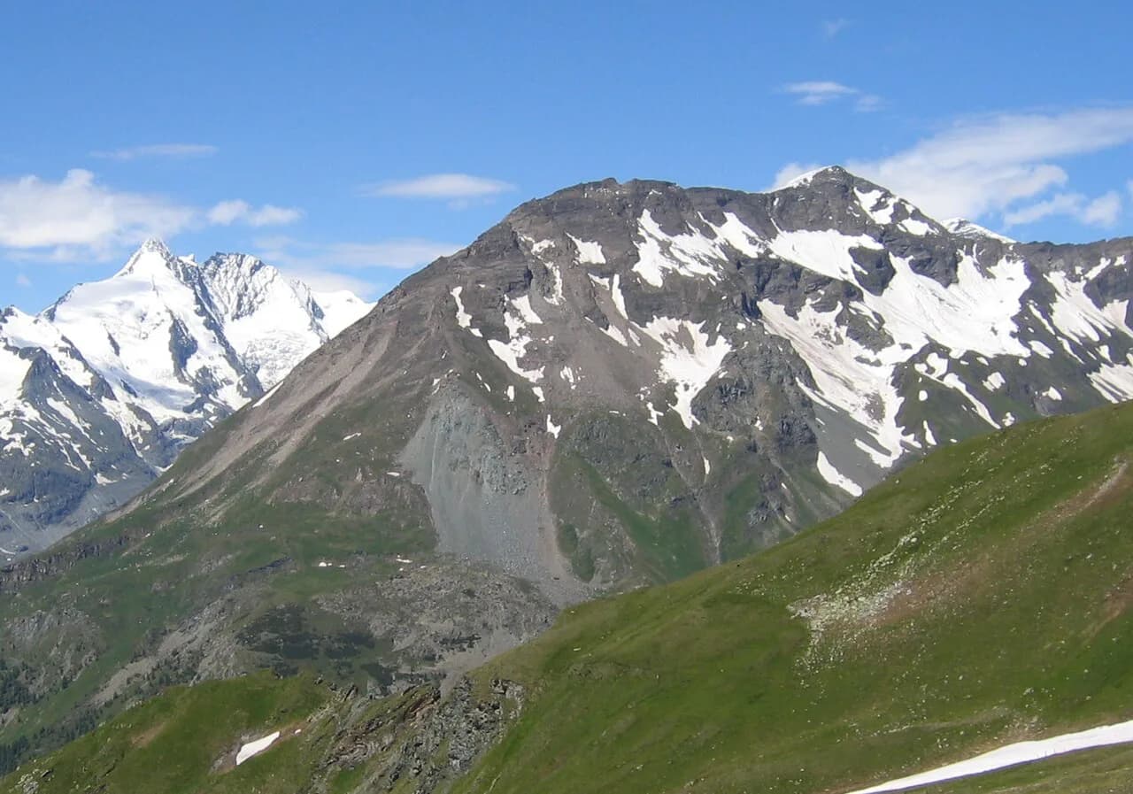 Hohe Tauern National Park: Valleys, Waterfalls and Mountain Roads