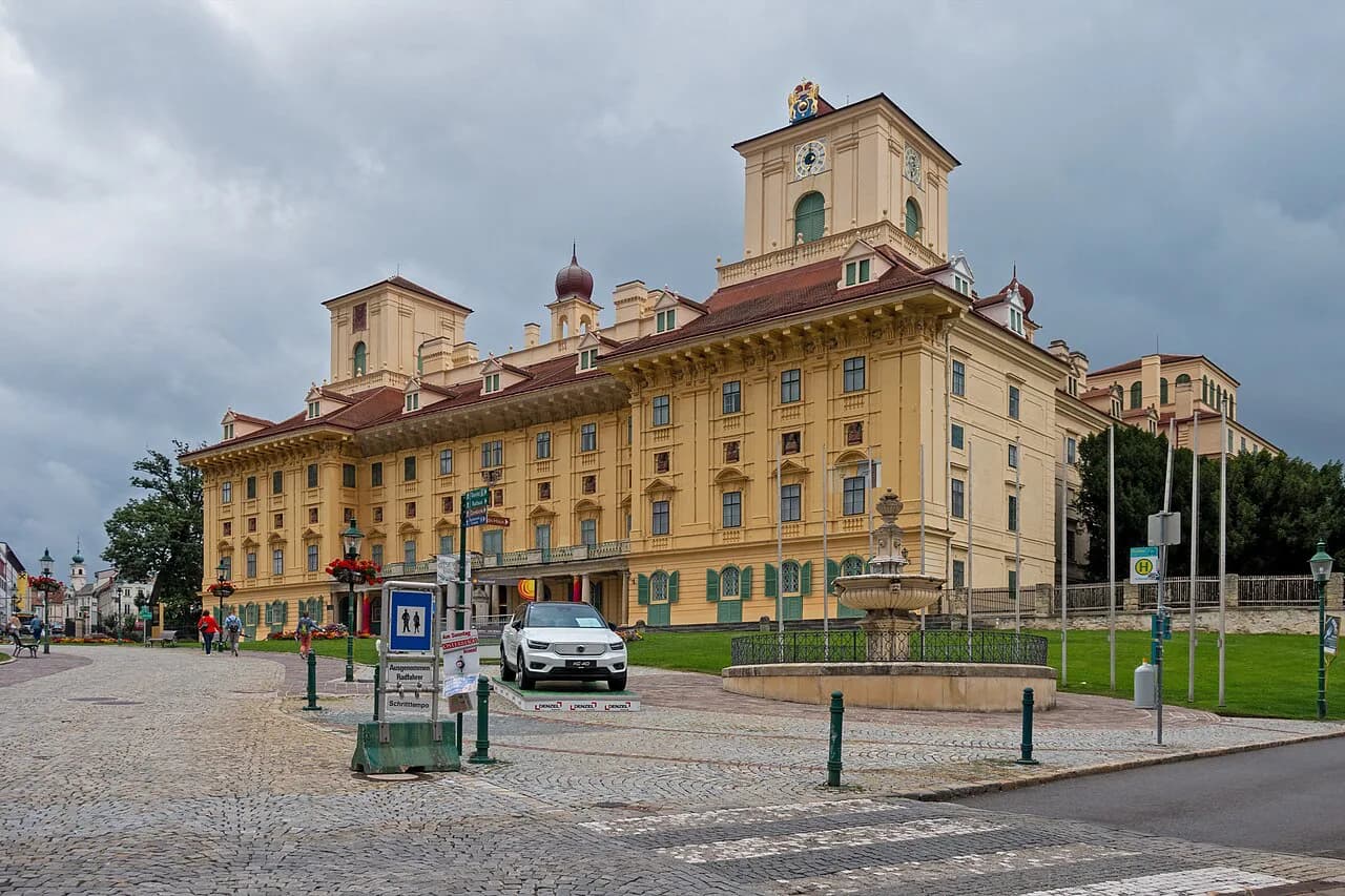 Eisenstadt sightseeing: palaces, churches and Haydn's legacy