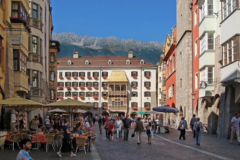 Innsbruck Altstadt: A Walking Guide to the Old Town
