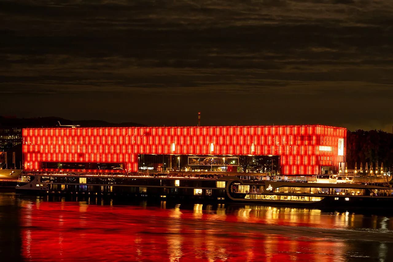 Linz Architecture: Gothic, Baroque and Modern Buildings to See