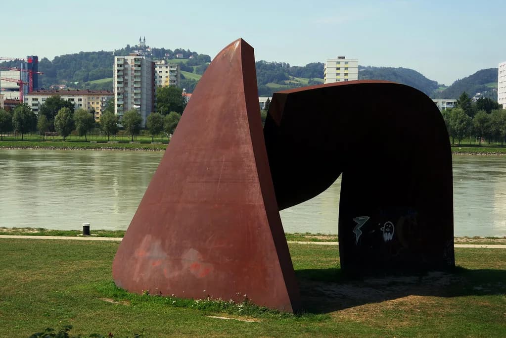 One Day in Linz: A Morning-to-Evening Route
