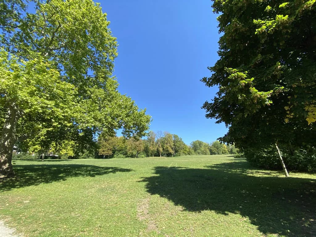 Schlosspark Eisenstadt: Visiting the Esterházy Palace Park