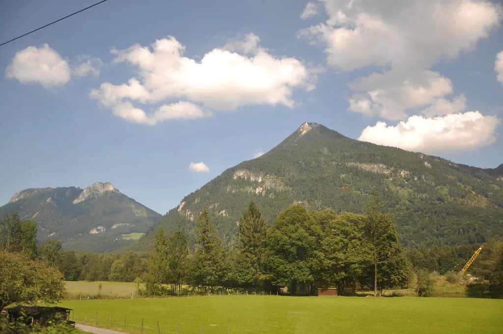 Reutte, Austria: Old Town, Ehrenberg Castles and the Plansee