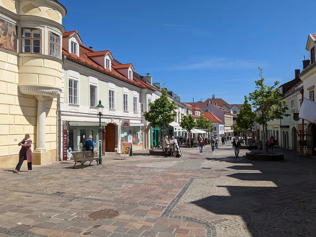 Rathaus Eisenstadt: Visiting the Town Hall on Hauptstraße