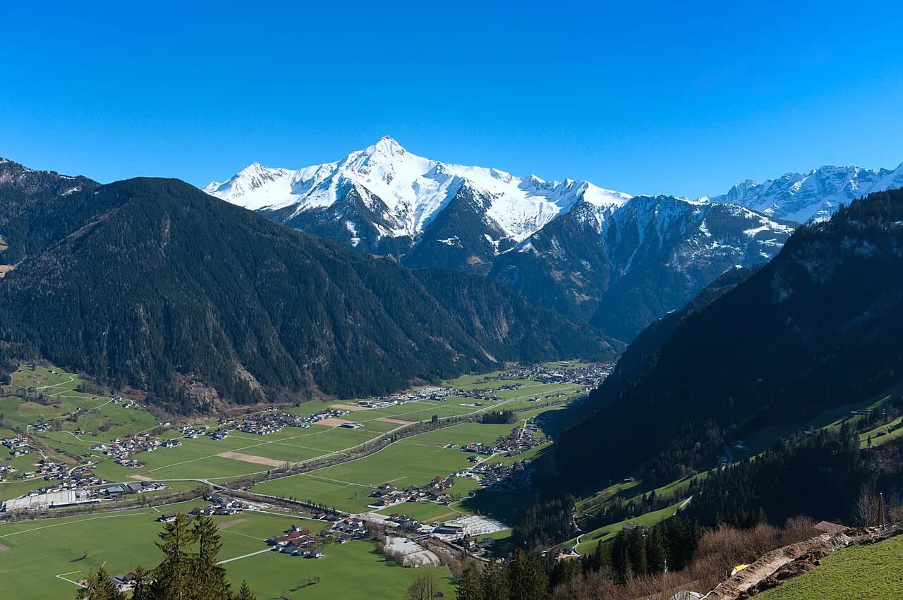 Zillertal Guide: Valley Towns, Cable Cars and the Steam Railway