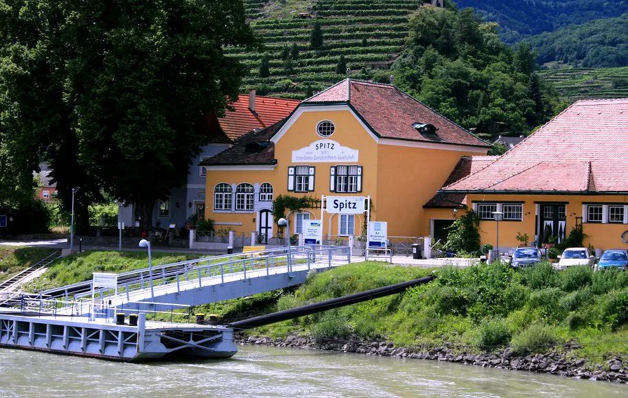 The Danube ferry landing at Spitz in the Wachau, upstream of Aggstein.