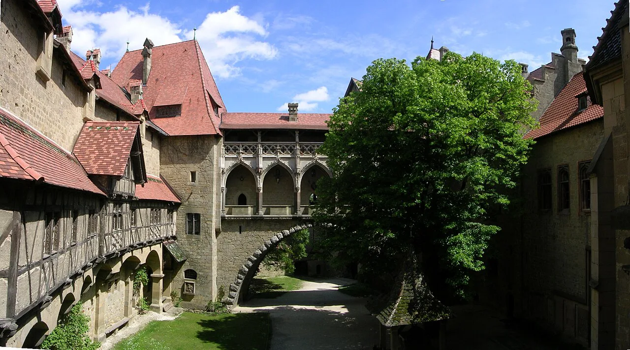 The arcaded inner courtyard of Burg Kreuzenstein.