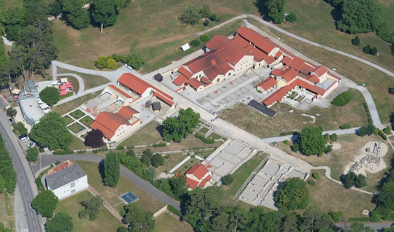 Aerial view of the Carnuntum archaeological site from the south-east.