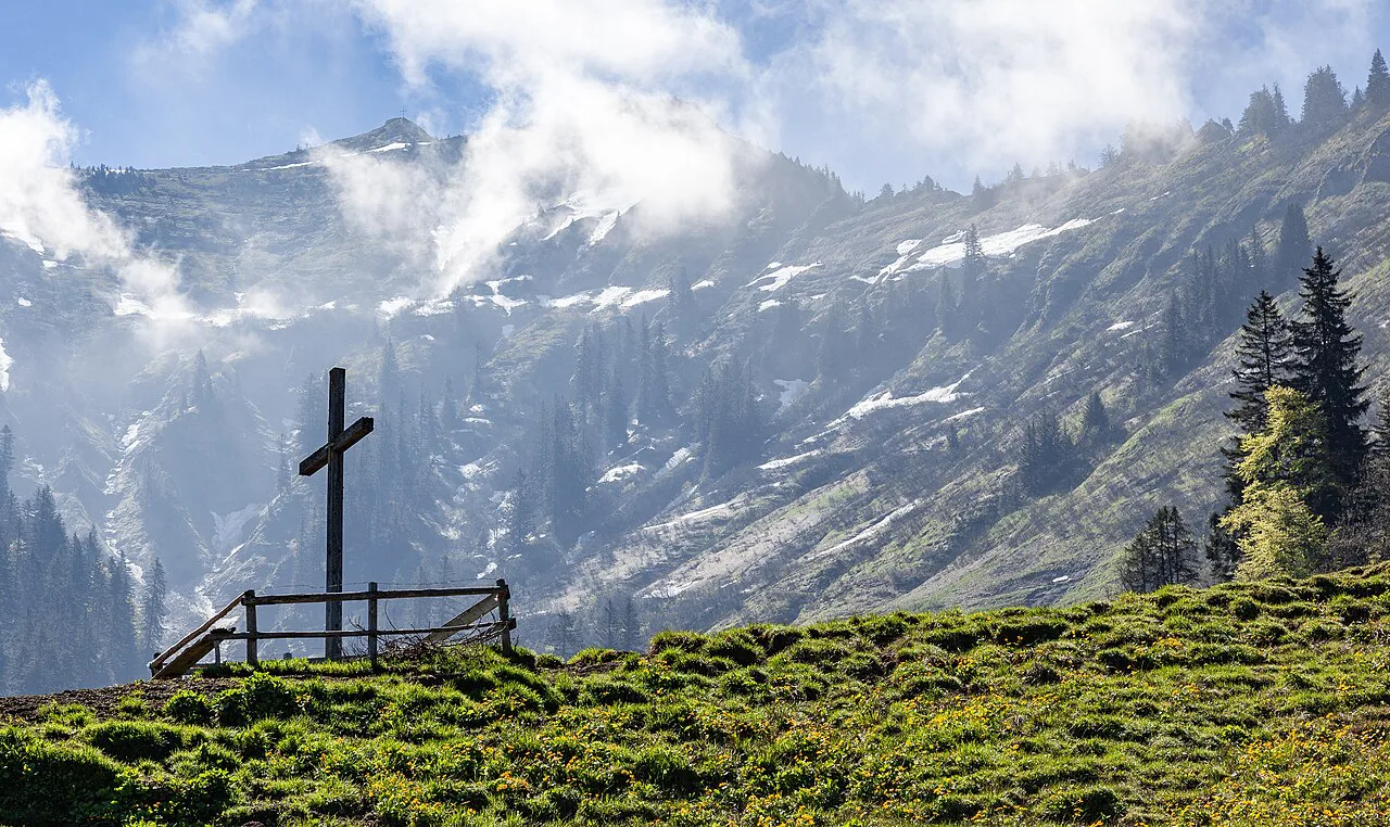 A cross on the slopes of the Mörzelspitze in the mountains above Dornbirn.
