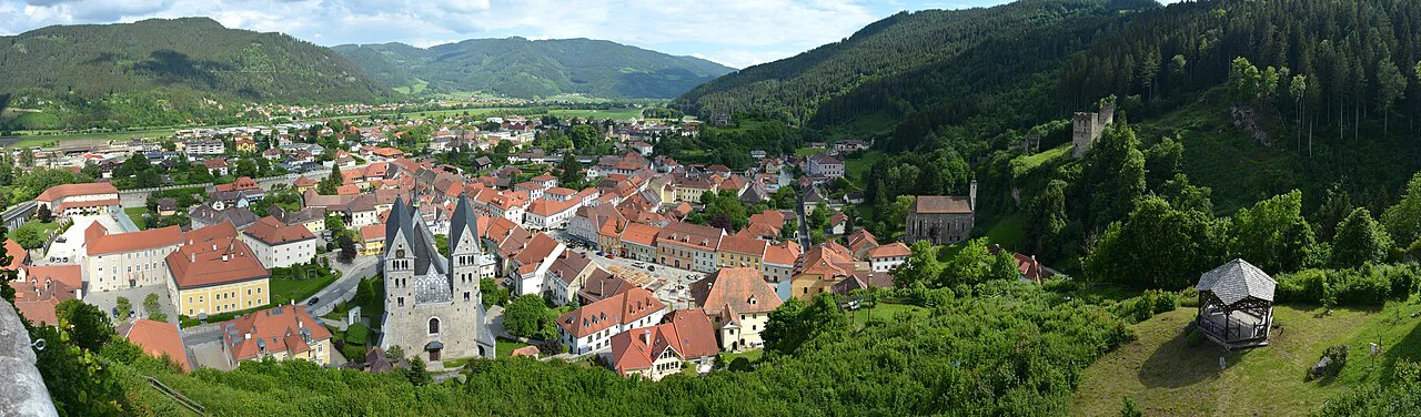 Panorama of Friesach's main square and parish church from the Petersberg.