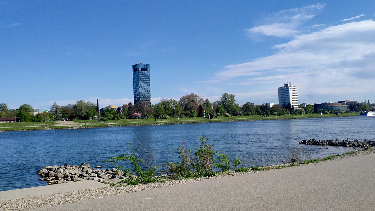 The Danube at Linz, with the Quadrill tower and Arcotel on the far bank.