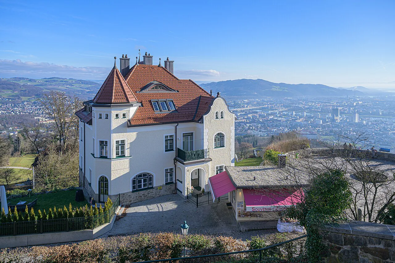 Villa Schöfdoppler-Casagrande on the Pöstlingberg, with Linz spread out below.