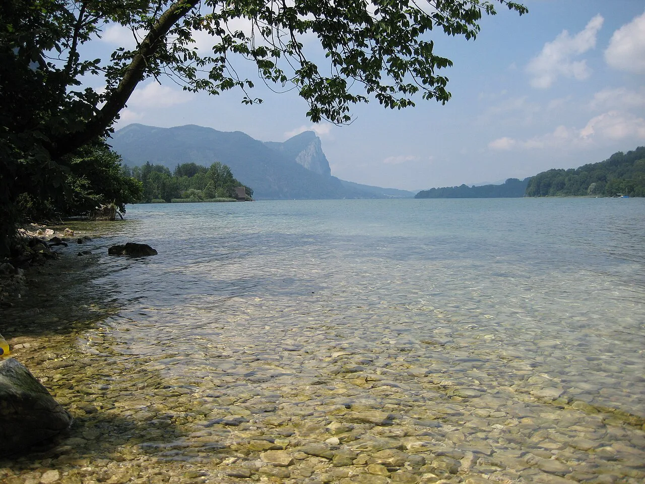 Clear water at the shore of the Mondsee in the Salzkammergut.