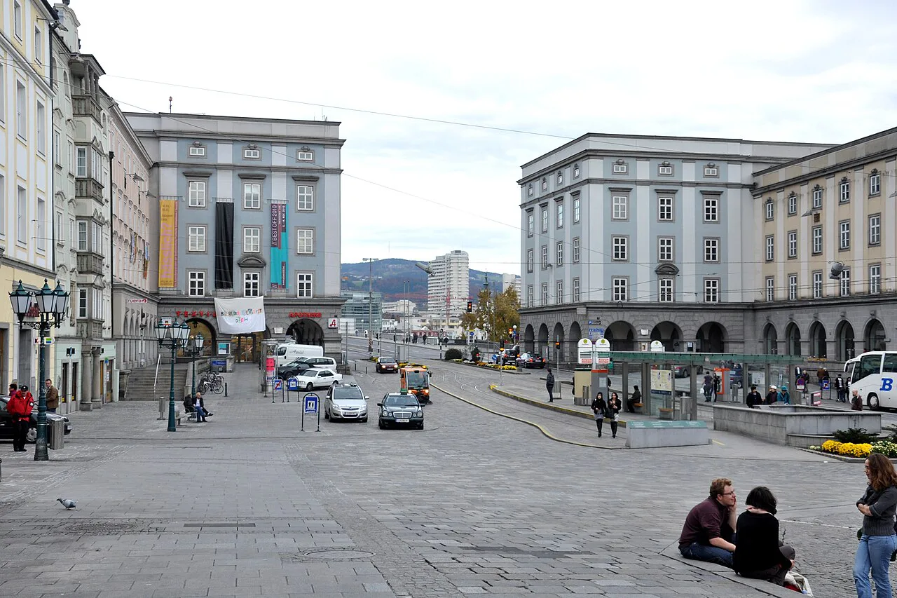 Linz Hauptplatz looking towards the Nibelungenbrücke and its two bridgehead buildings.