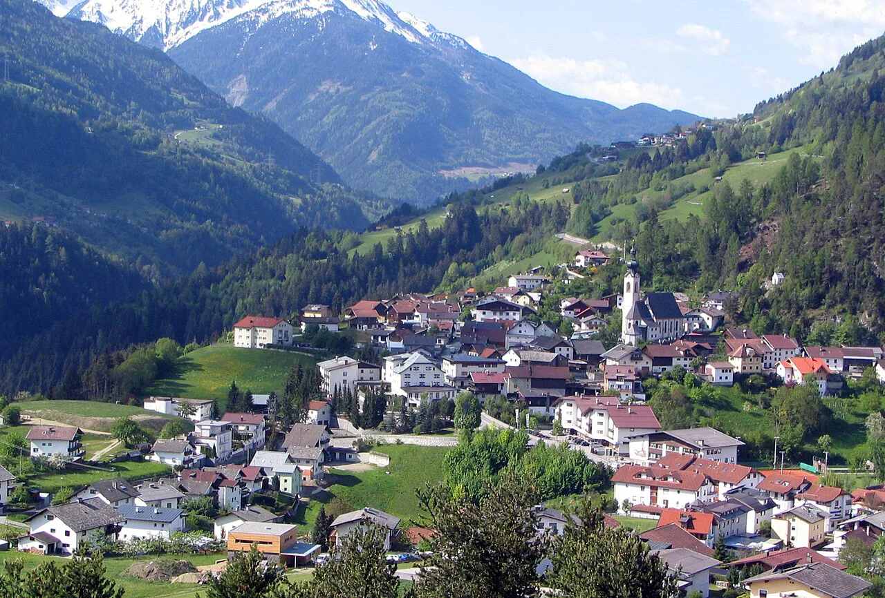 The village of Arzl im Pitztal at the entrance to the Pitztal.