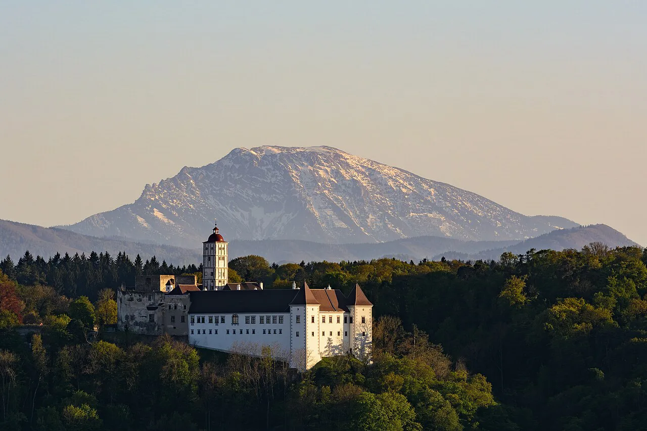 Schallaburg Castle with the Ötscher mountain rising behind.