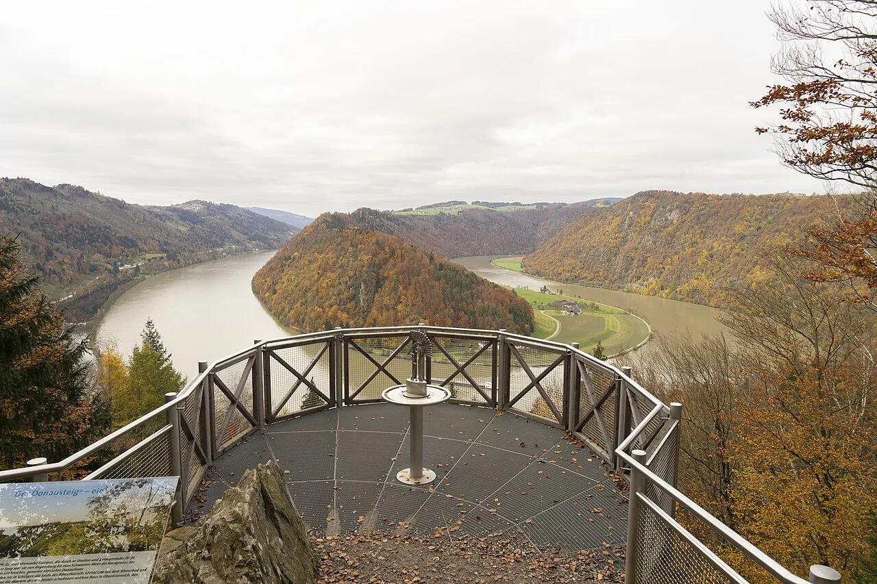 The Schlögener Blick viewing platform overlooking the Danube loop at Schlögen in autumn.