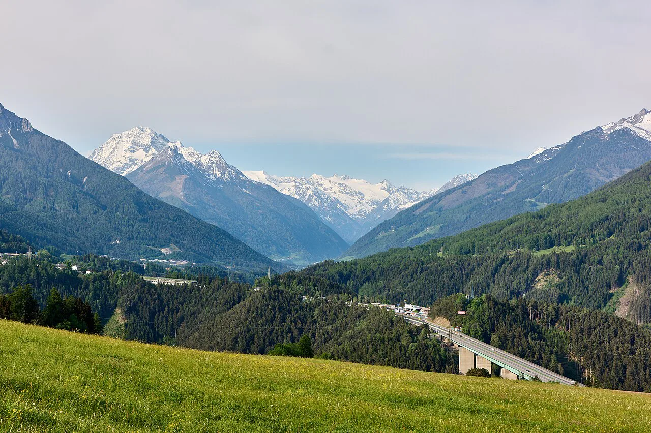 The Stubai Valley and its glaciated peaks seen from Patsch.